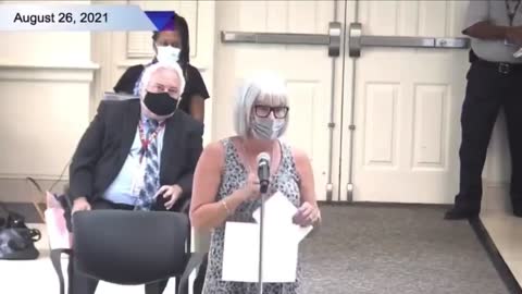 Mama bear in Virginia warns school administrators