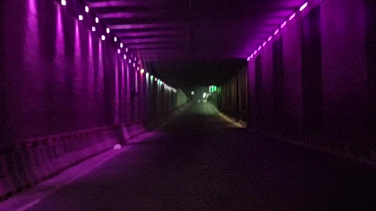 Tunnel