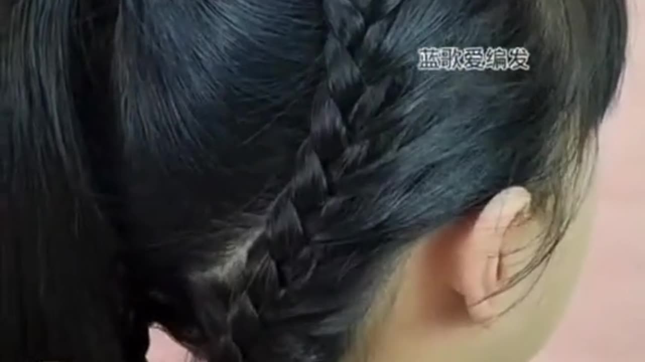 Beautiful hairstyle easy style