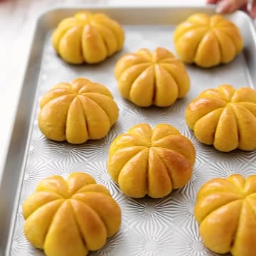 Pumpkin Buns & Pastry Basket 🧡