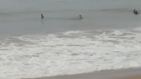 Praia de Itaparica 😗Hoje 12/04/23.video 01