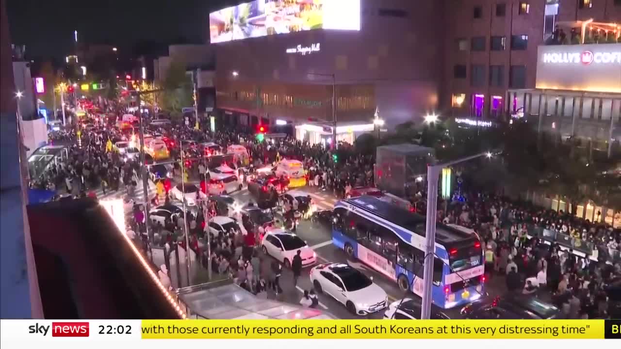 South Korea: At least 146 dead following stampede