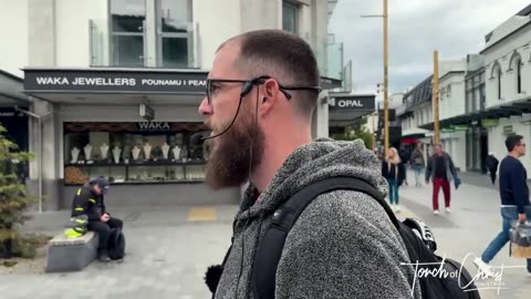 Antichrist mall manager clashes with Christian street preacher in New Zealand | Torch of Christ