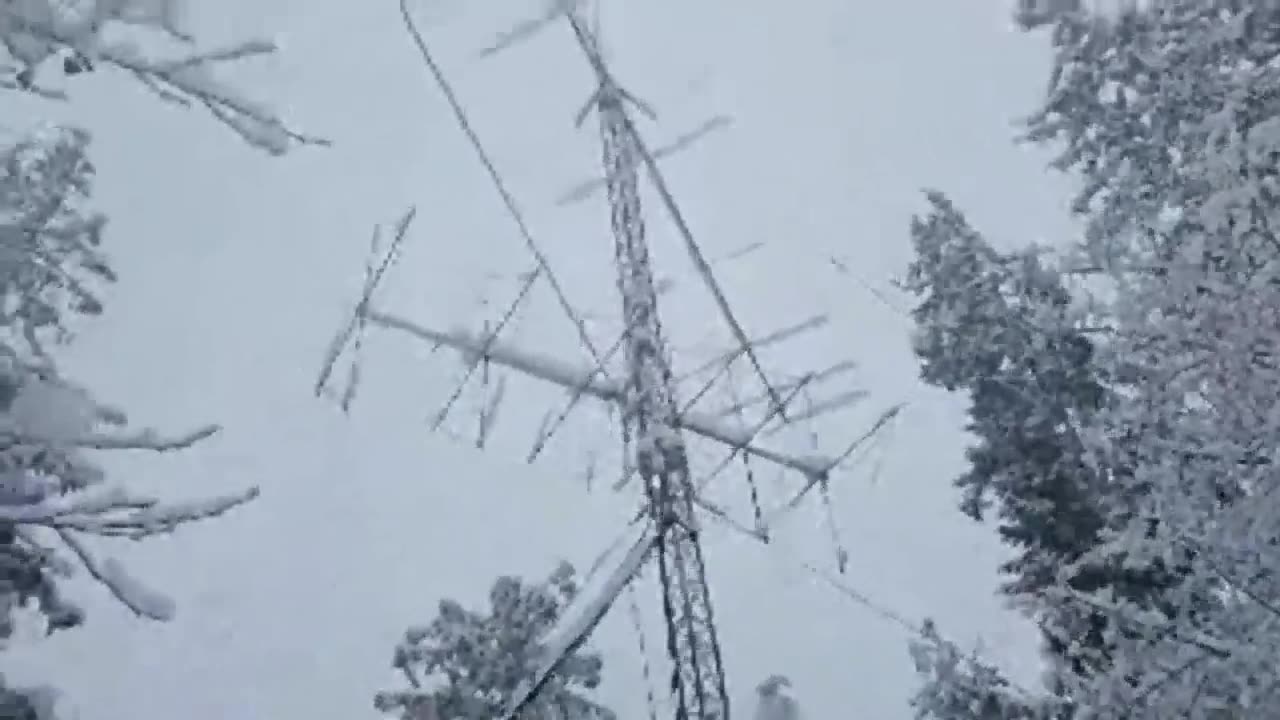 CB and Ham Radio Antennas durring record snow storm