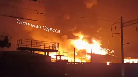 Video of the fire after explosions in Odessa, Ukraine