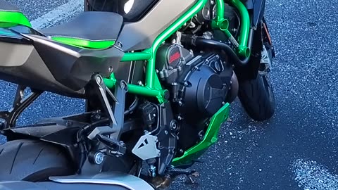 2024 Kawasaki ZH2 SE