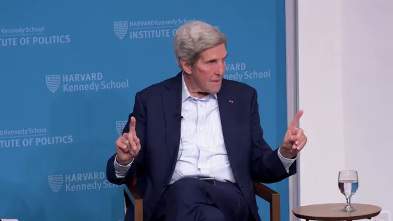 John Kerry Calls For 'Climate Emergency' to Be Declared Before Trump's Inauguration