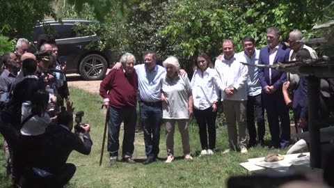 Lula y Petro condecoran a Mujica en visita a Uruguay | AFP