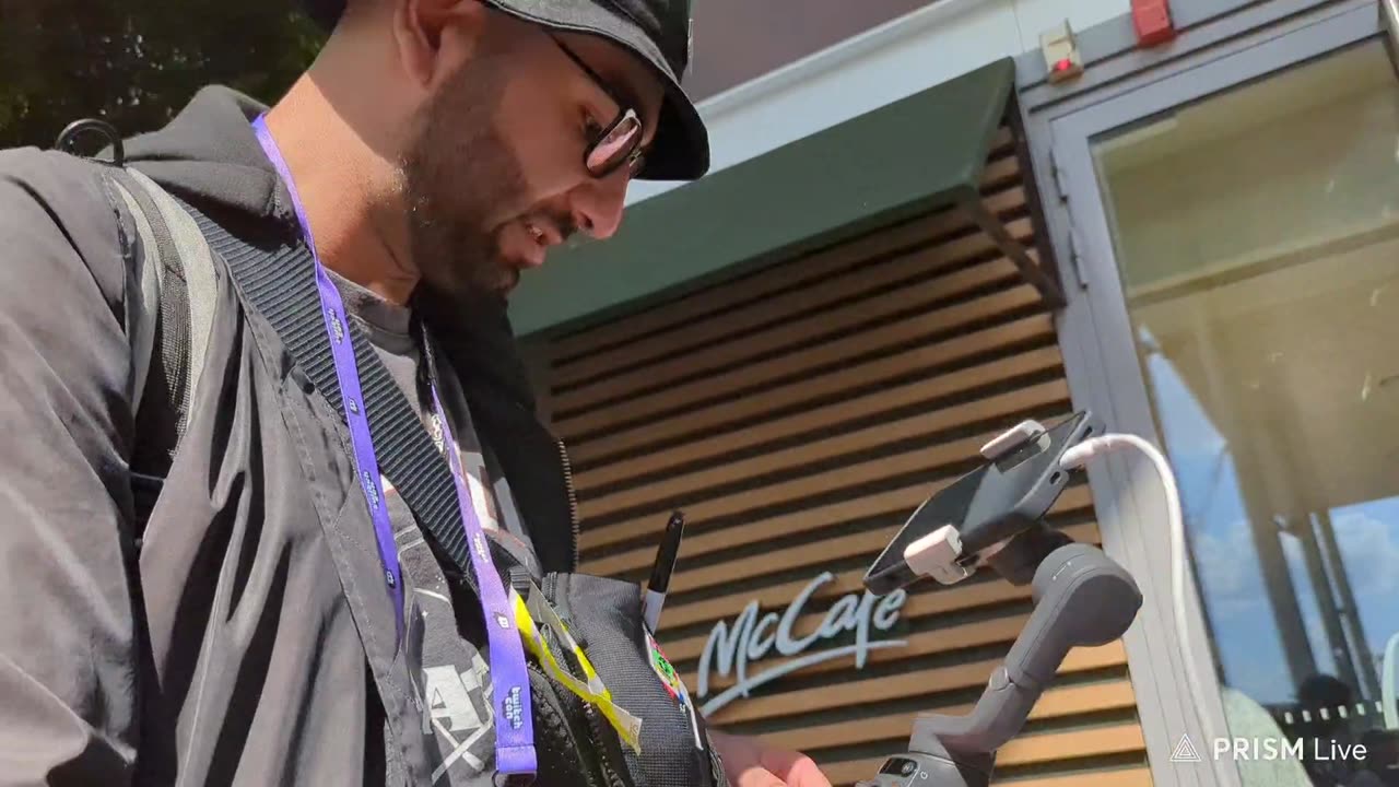 2023-07-07 (26) - Encore un Allemand... (OGiCloud) - Twitch Decheterie (clip)