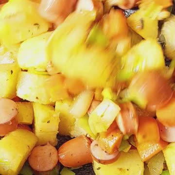 Easy Perfect Recipe Potatoes and sausages from left over 🥔 🌭 🔥 👩‍🍳 #potatoes #food #homemade