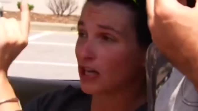 Thief gets chased down by pregnant woman he stole a purse from.