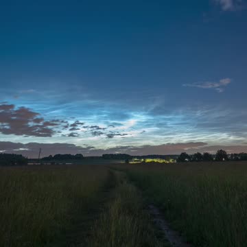 Timelapse silvery clouds