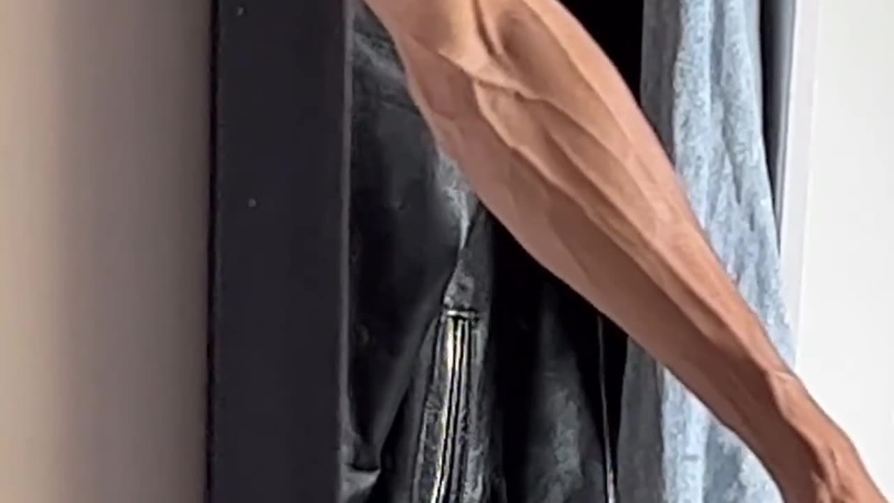 Sexy veins 🔫❤️