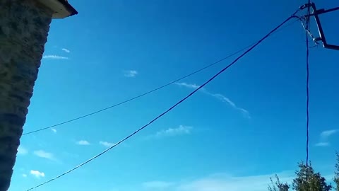 ΔΕΝ ΜΑΣ ΑΓΓΊΖΕΙ ΤΙΠΟΤΑ