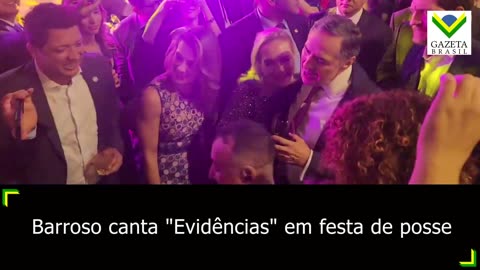 Barroso mostra talento vocal em "Evidências"