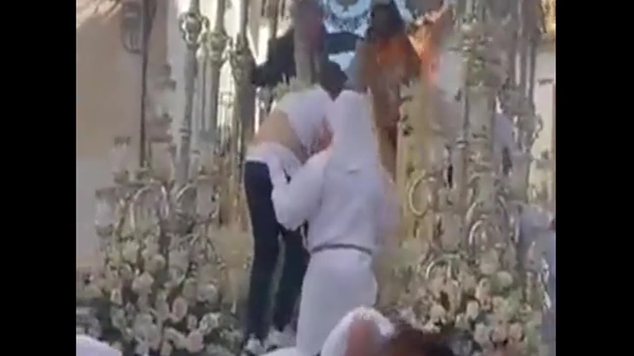 IDOLII PAPISTAȘILOR=demoni(i) - iau foc!!
