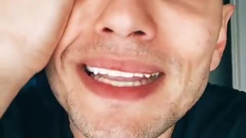 ΠΟΛΙΤΗΣ ΤΑ ΧΩΝΕΙ ΣΤΗΝ ΚΥΒΕΡΝΗΣΗ.