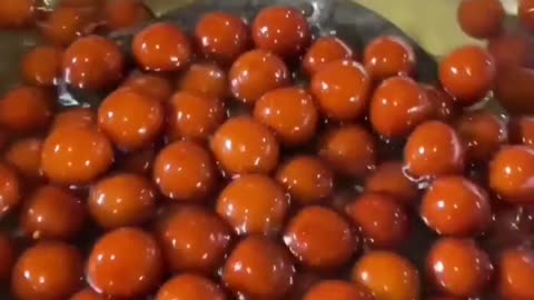 Delhi food (gulab jamun)