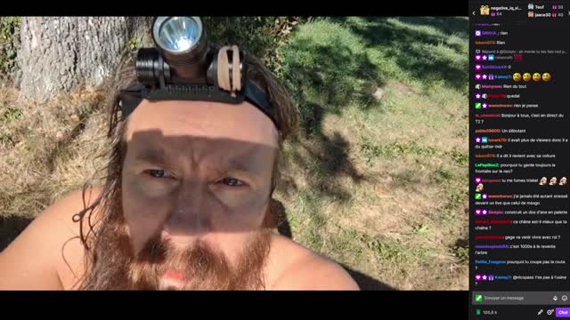 2022-10-03 (4bis) - déchargement des palettes au tunnel 2 - Twitch Decheterie (version avec chat)