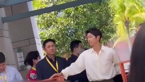 Song Joong Ki in Singapore to promote new drama Reborn Rich