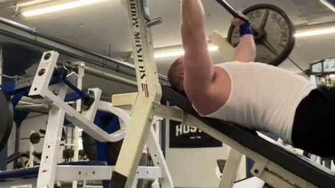 Incline Bench press 275 X 3