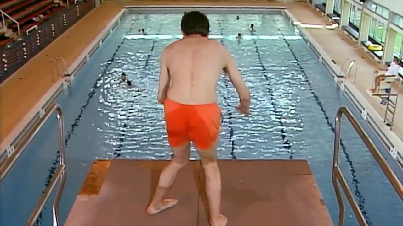 Swim DIVE Mr Bean! Funny Clips