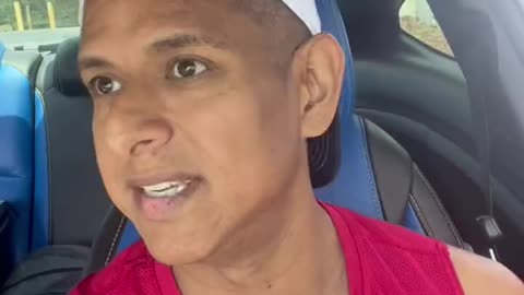 Dunkin’ Donut’s Customer Tells on Customer in Front of Him that He’s a Trump Supporter as of Staff Should Treat Him Differently 😂- Who’s Gonna Buy More Trump2024 Stickers now?