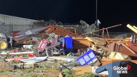 Tornado swirls through northeastern Texas