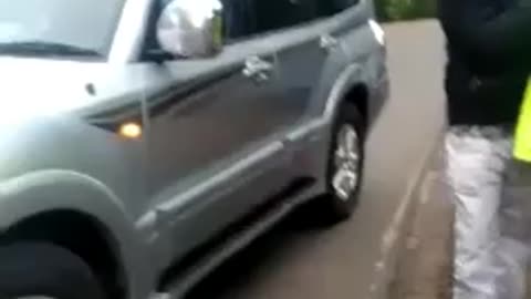Drunk police officer fights another officer in uniform