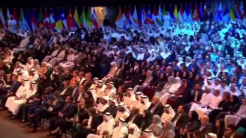 Elon Musk calling out the One World Government and New World Order in front of World Elites...