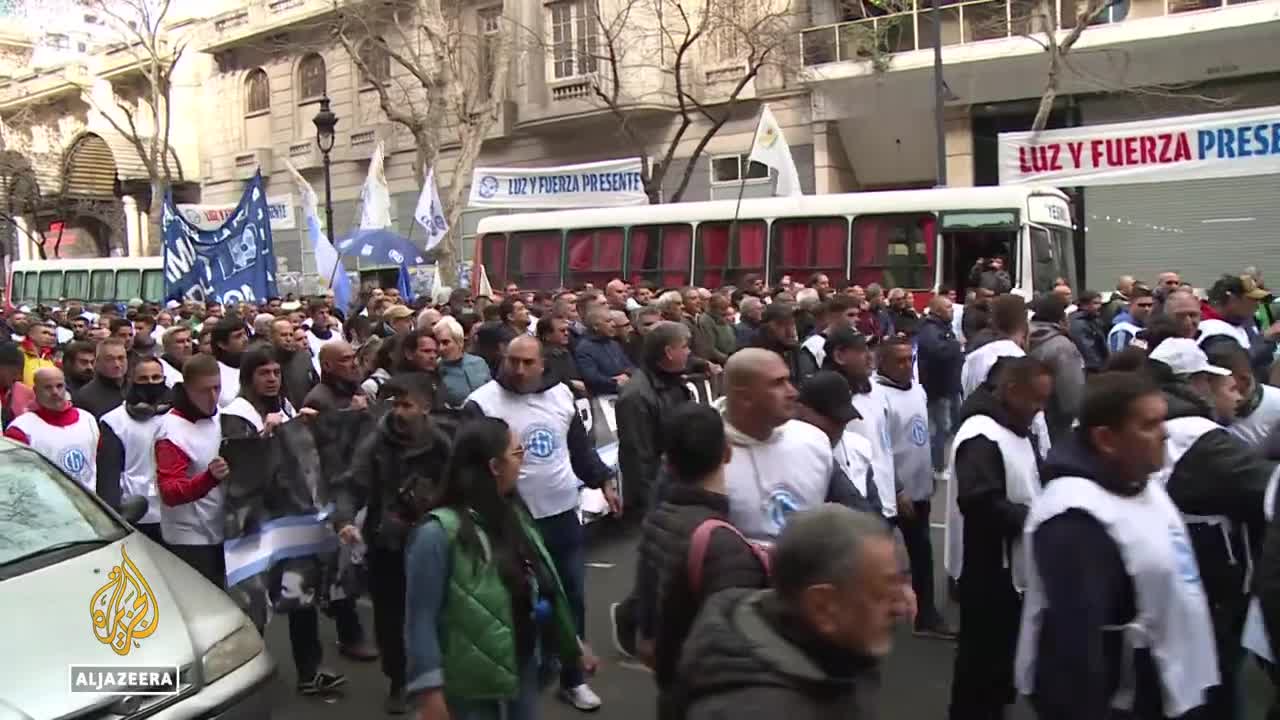 Argentina inflation: Trade unions demand businesses keep prices low