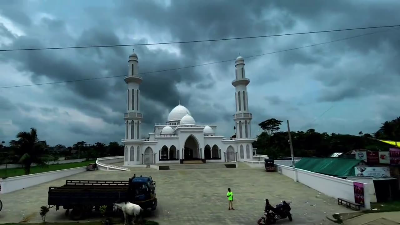 A very beautiful mosque in Bangladesh❤️🥀