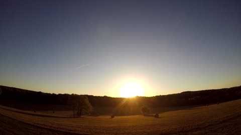 Sun Rise 9 28 22 49f/9c