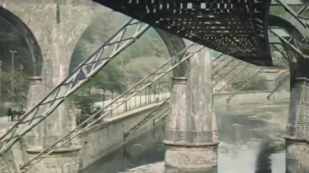 A Short Film From 1902 Of A German Suspended Railway