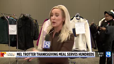 Mel Trotter Ministries serves Thanksgiving meal to about 1,000 people