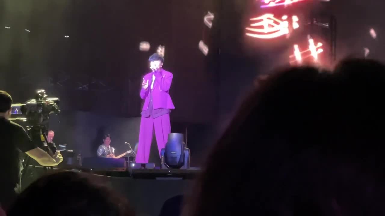 将故事写成我们 JJ Lin JJ20 World Tour 2022 Singapore Day 1 04 Nov 2022 (1)