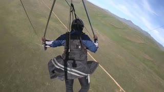 Jim Hang Gliding Feb 2020 Practicing for H2 Pilot rating.