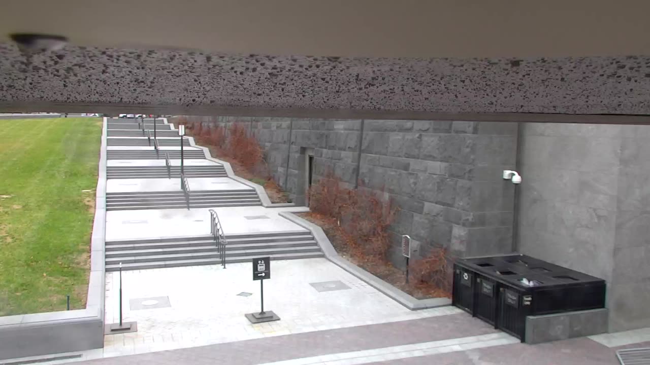 7160CVCULNScreeningLineExterior_2021-01-06_14h00min01s890ms.mp4