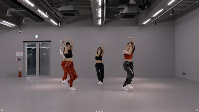 ItZy wannabe vedio dance practice