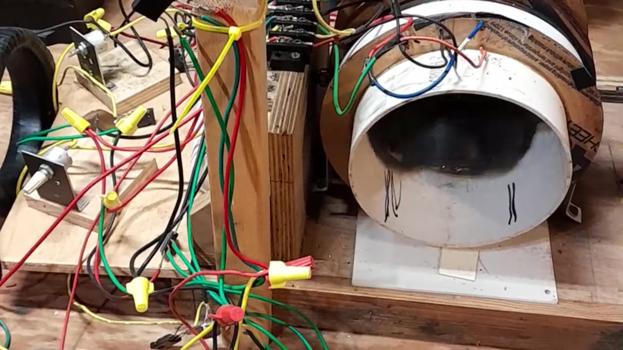 Self sustaining pulse motor