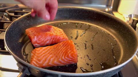 How to make Salmon with fish recipe.