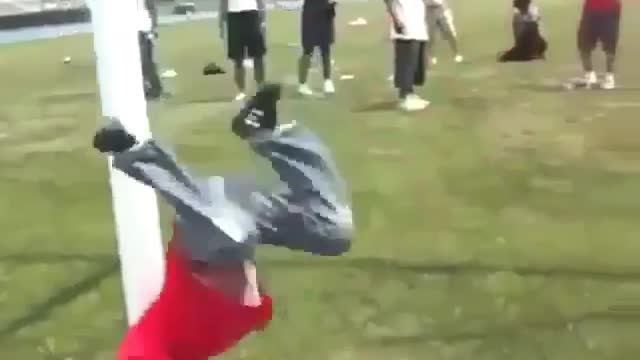 Now don't work hard, how to take son pretend force in the future.