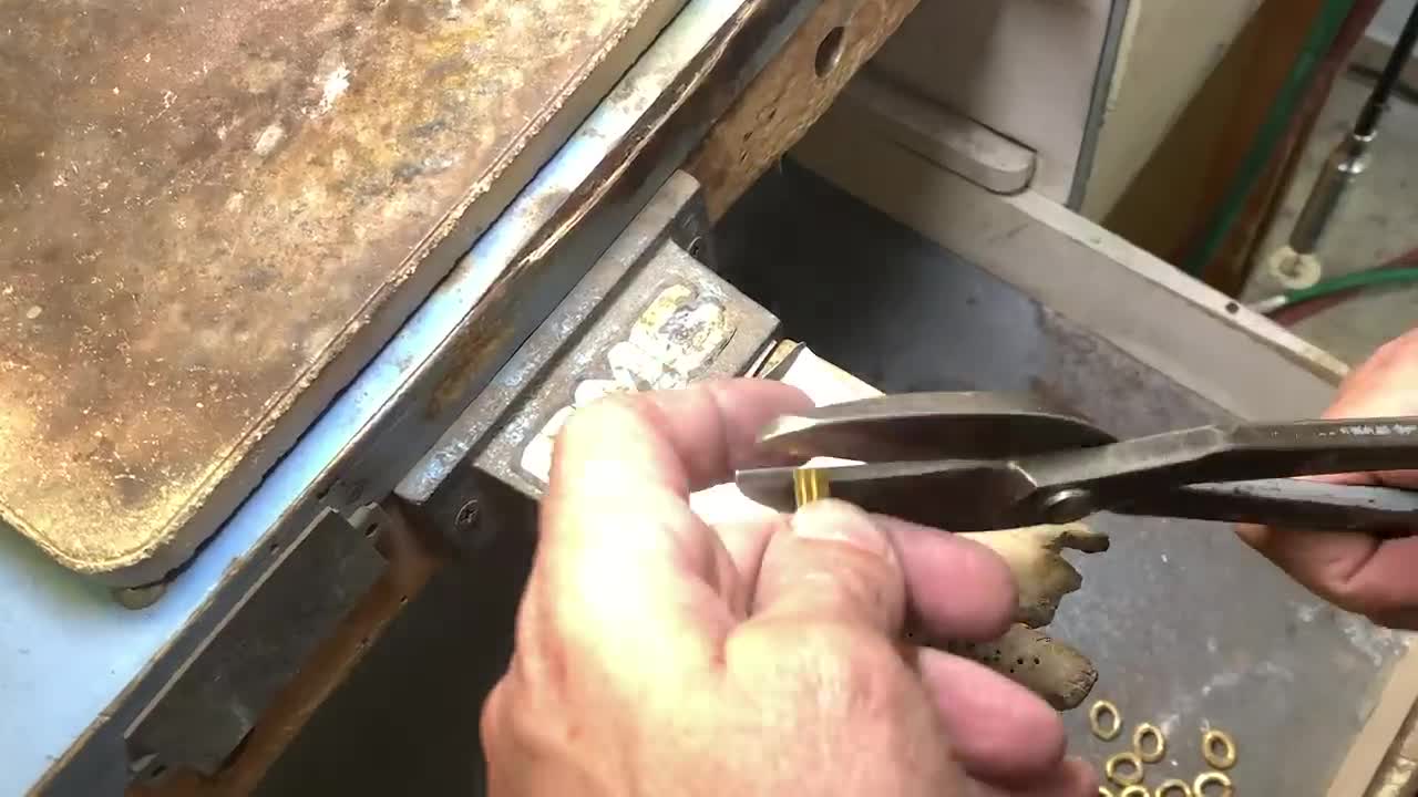 Making a Pure Gold Cuban Link Chain (Handmade 24 Karat)2