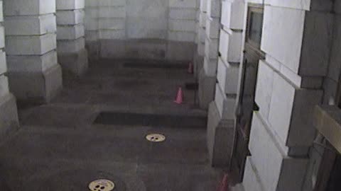 3210LHOB01MainEntranceExterior_2021-01-05_23h30min03s373ms.mp4