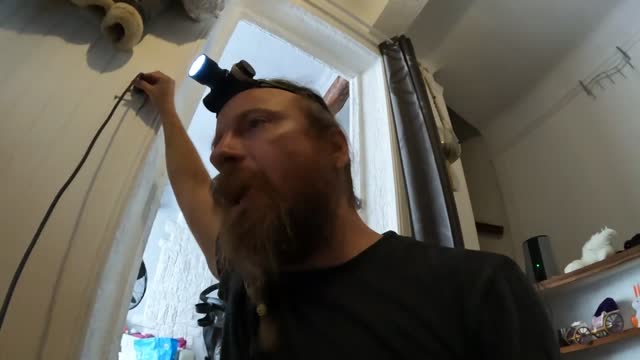 2022-09-05 (9) - Life Hack aspirateur - Twitch (clip)