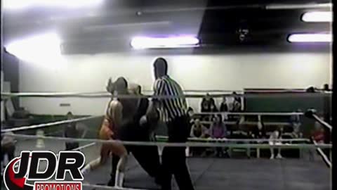 Bryan Wayne vs Jamie Bolen