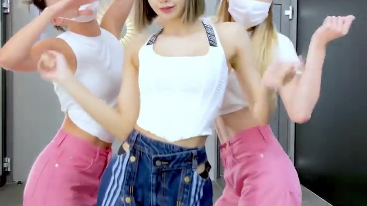 Lisa group Dance