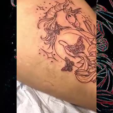 🦄🌸Unicorn & Lilies Tattoo🌸🦄