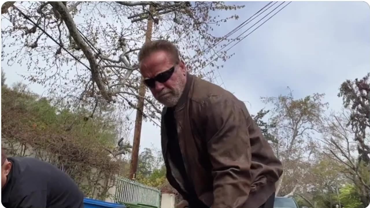 Aaaanaaaaud “Screw Your Freedom” Schwarzenegger out-DumbF&%ks himself: