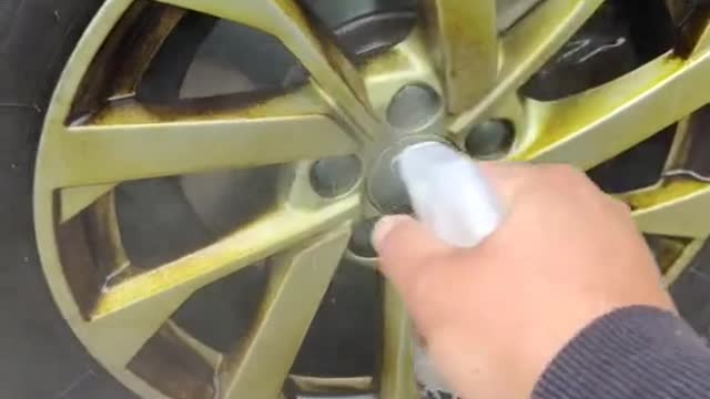 Cleaning of automobile tire stains